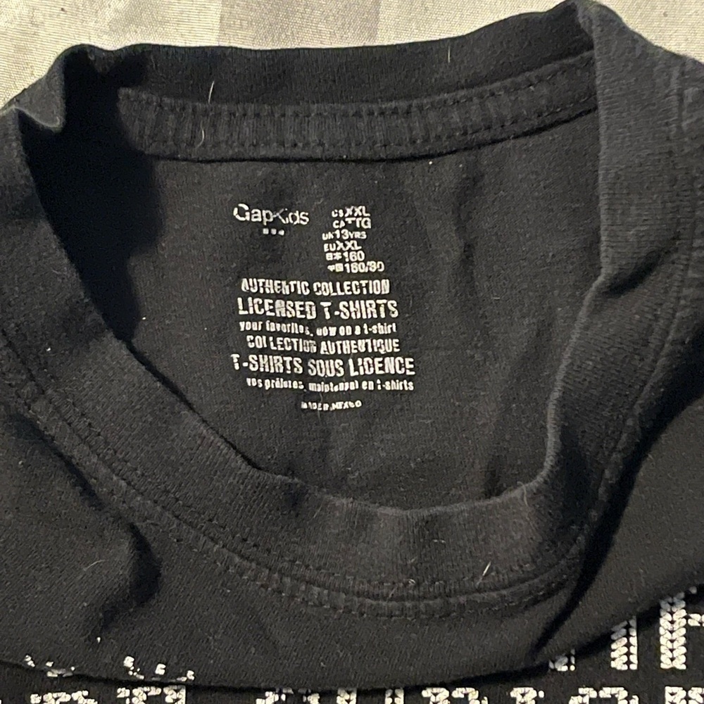 GAPKids Black Nightmare Before Christmas T-Shirt, Ugly Sweater Style, Y-XXL, GUC - Picture 2 of 2